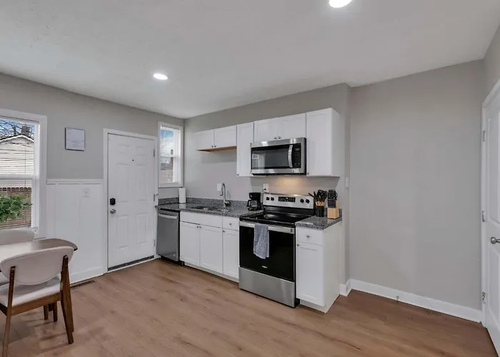 Modern Townhouse In Historic Building Walk To Downtown Columbus